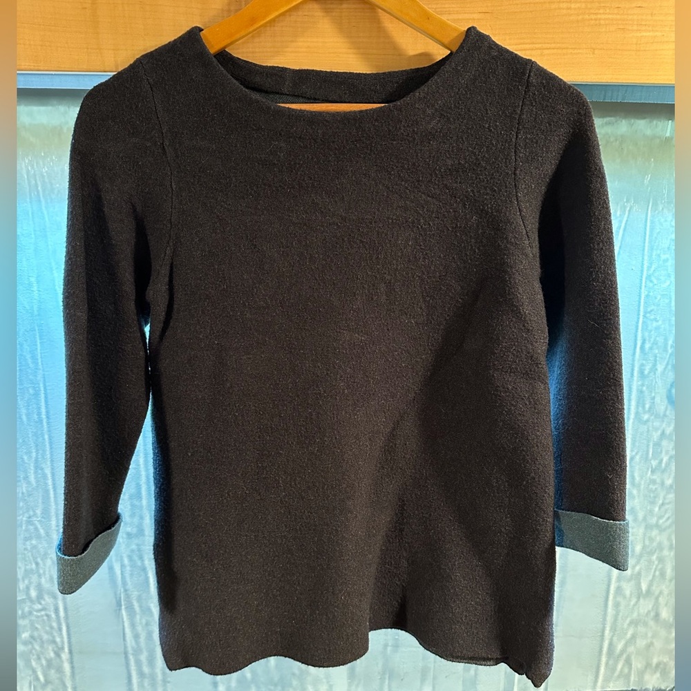 Pullover sweater